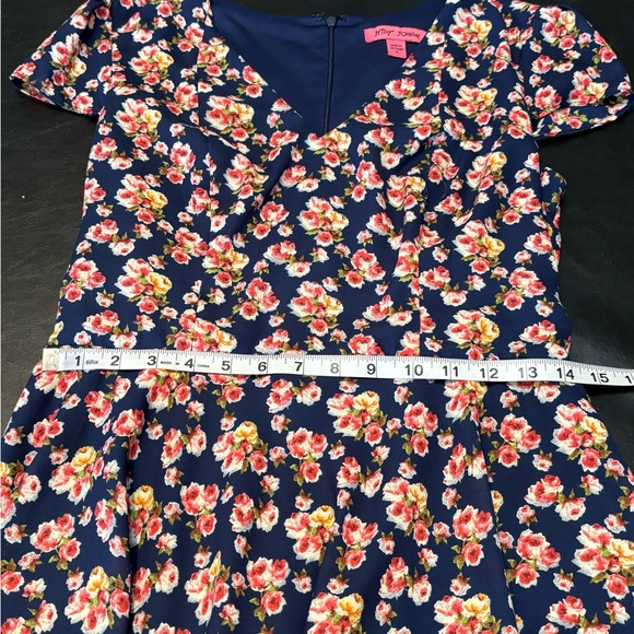 Betsey Johnson Lined Navy Floral V-Neck Midi Dress size 6 - Picture 11 of 14